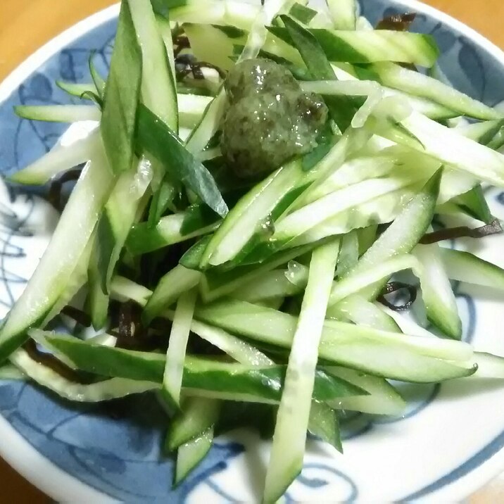 きゅうりの青じそ塩昆布和え